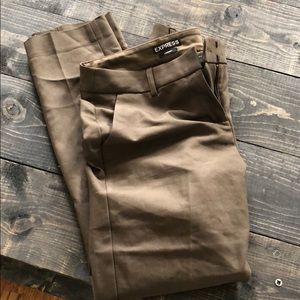 Express columnist dress pants. Dark green size 2r